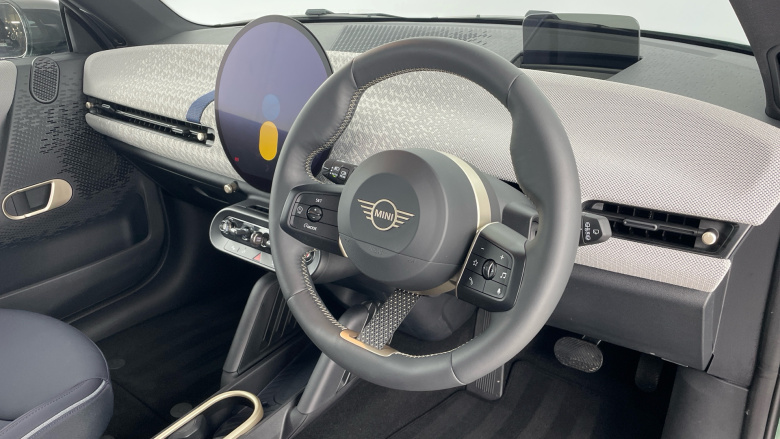 MINI Cooper 160kW SE Exclusive 54kWh 3dr Auto Electric Hatchback